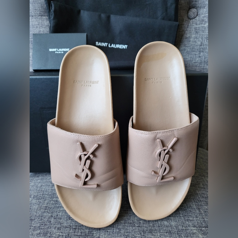 YSL Joan Pool Slide Sandal Nude Beige Leather 36.5 fits as 37.5